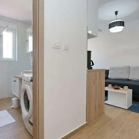 Two New By The Town Center Задар