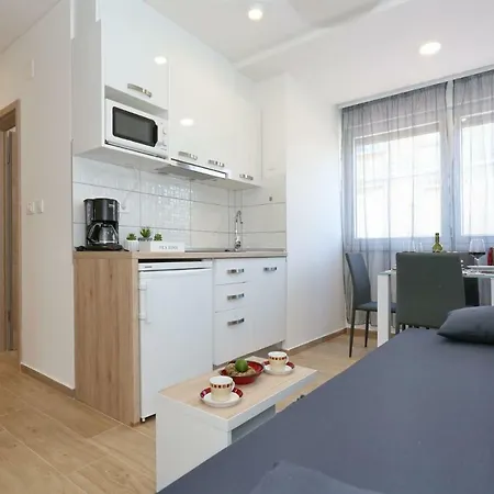 Two New By The Town Center * Задар